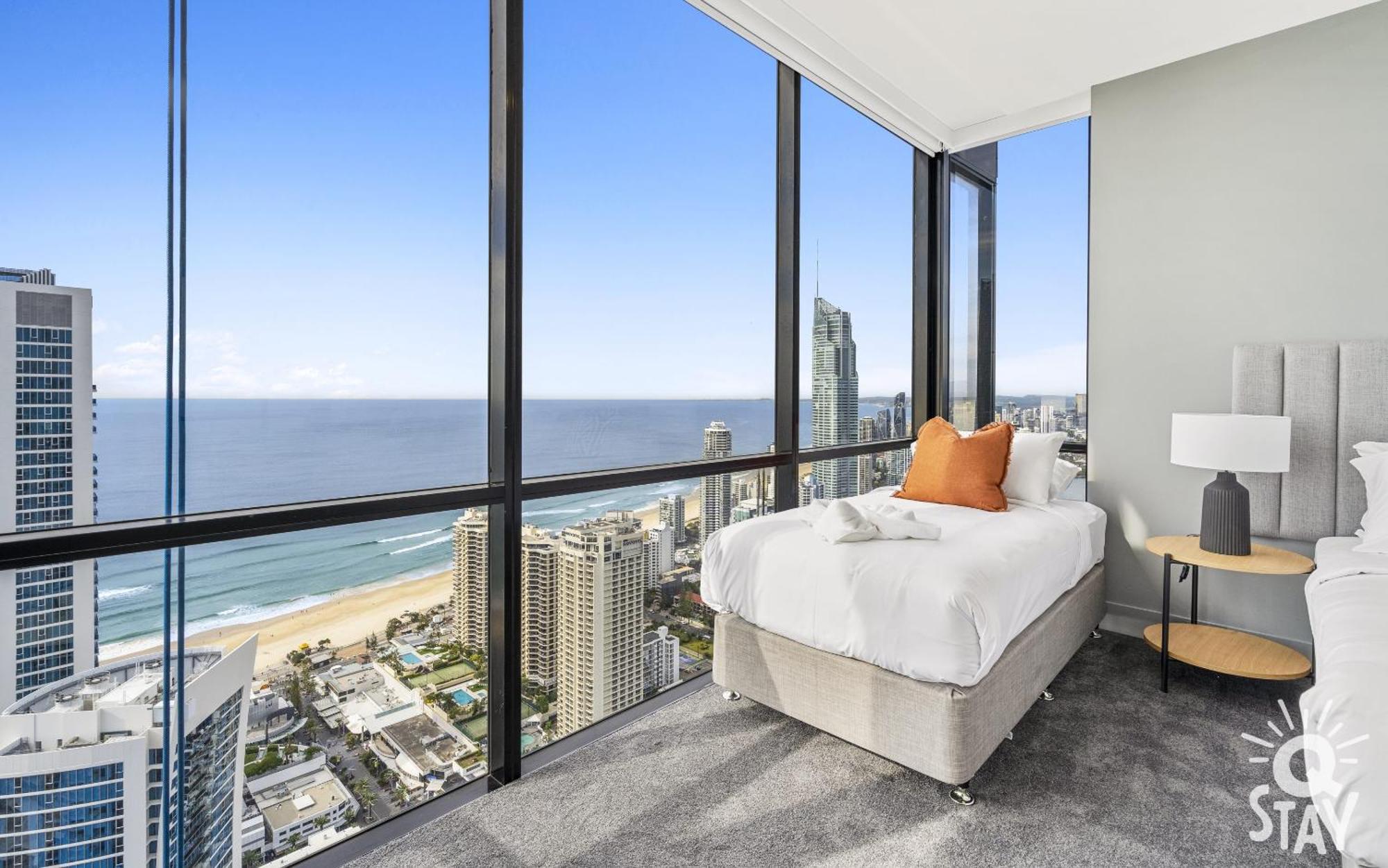 Circle On Cavill By Vaun Aparthotel Gold Coast Exterior photo