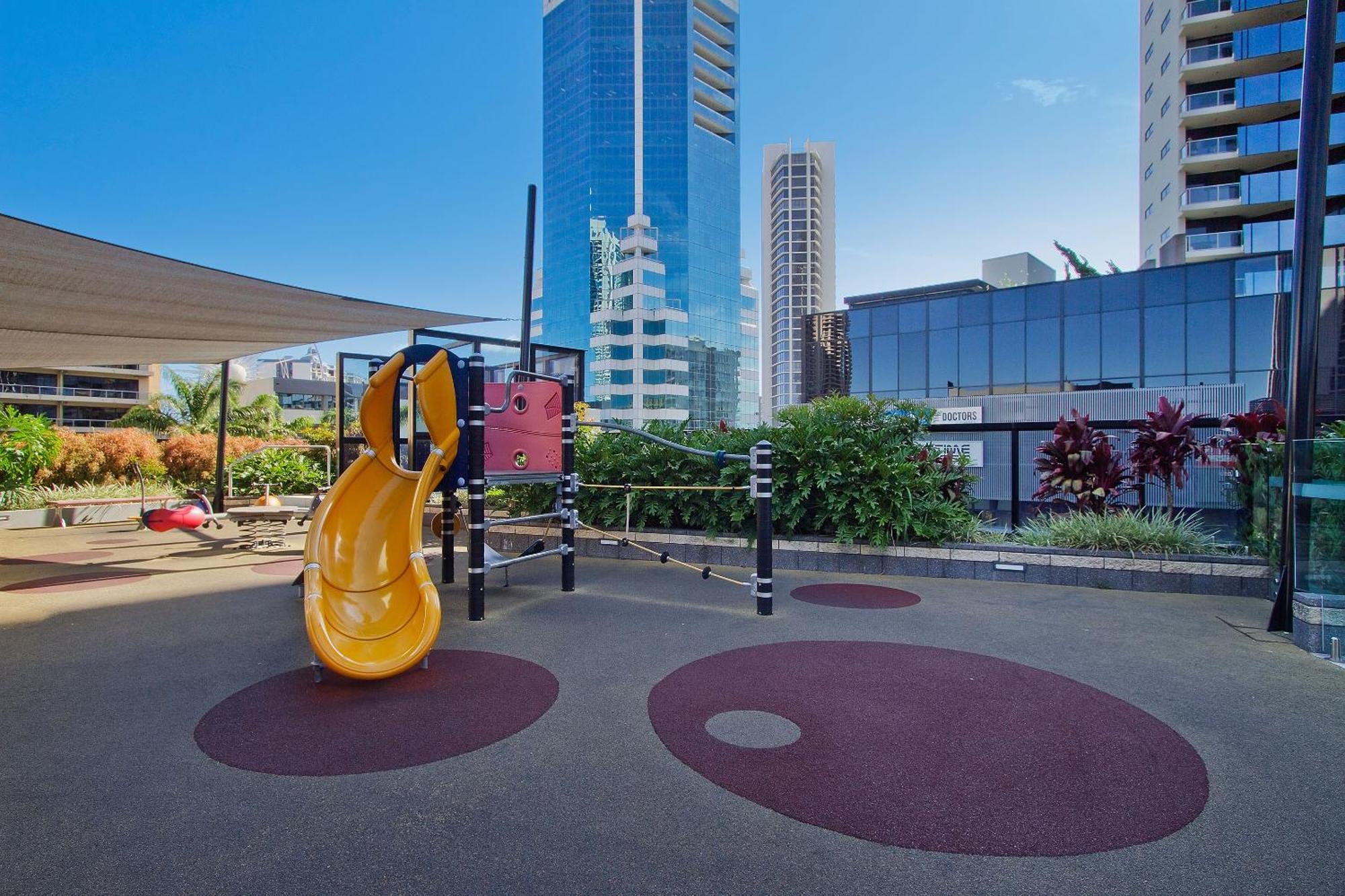Circle On Cavill By Vaun Aparthotel Gold Coast Exterior photo